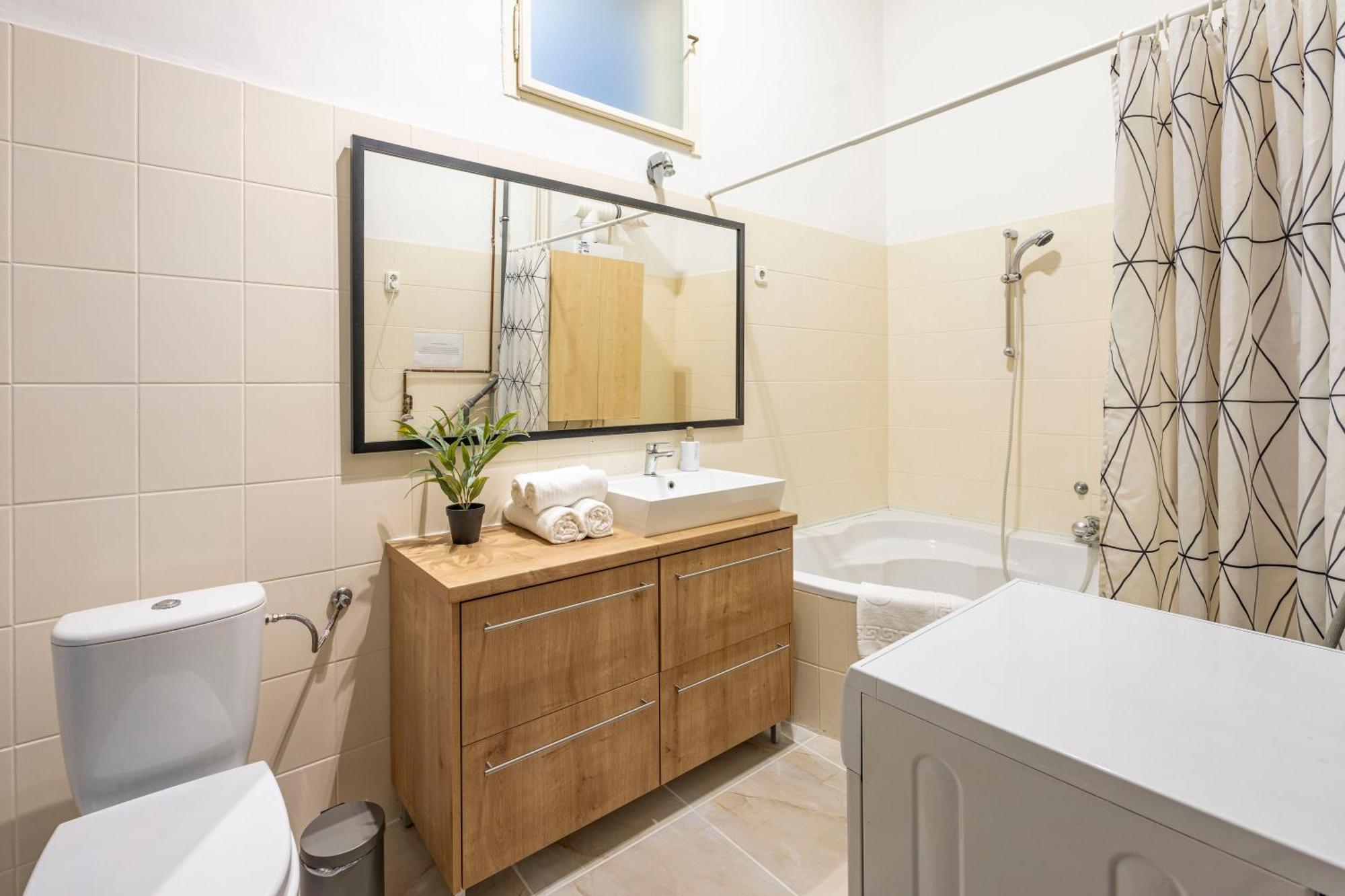 Super Central Cozy Home On The St. Stephen Road Budapest Esterno foto